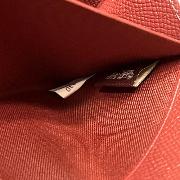 NWOT Coach Wine Zip Around Wallet/Wristlet - Picture 6 of 6